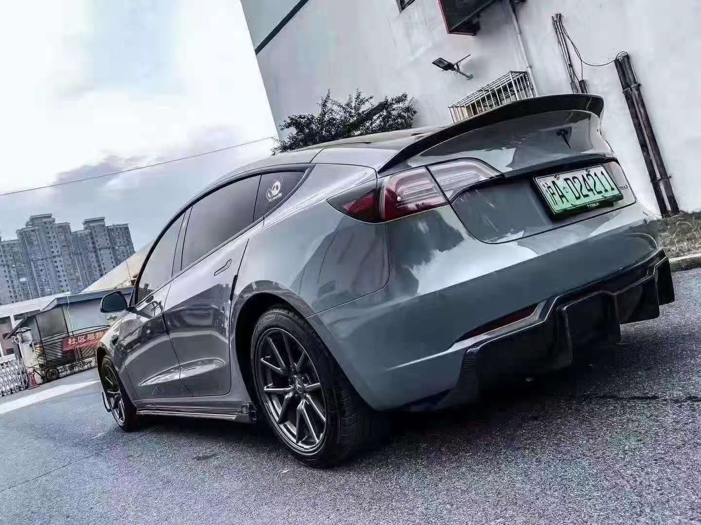 Dry Carbon Fiber Tesla Model 3 Side Skirts (Good Mix)