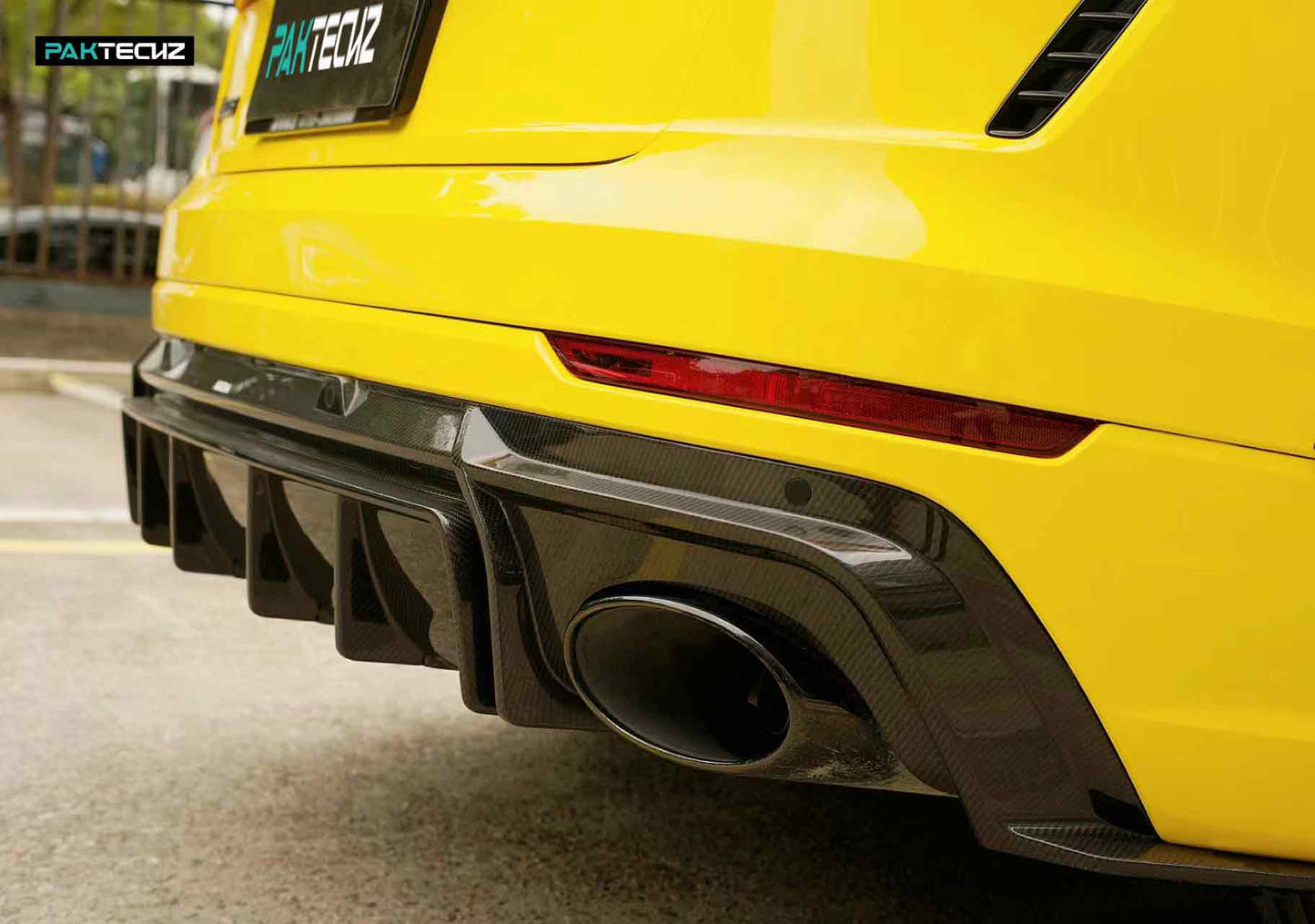 Dry Carbon Fiber Audi RSQ8 Rear Diffuser (Paktechz Design)